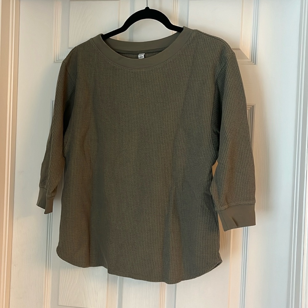 Uniqlo, size small, light waffle knit sweatshirt